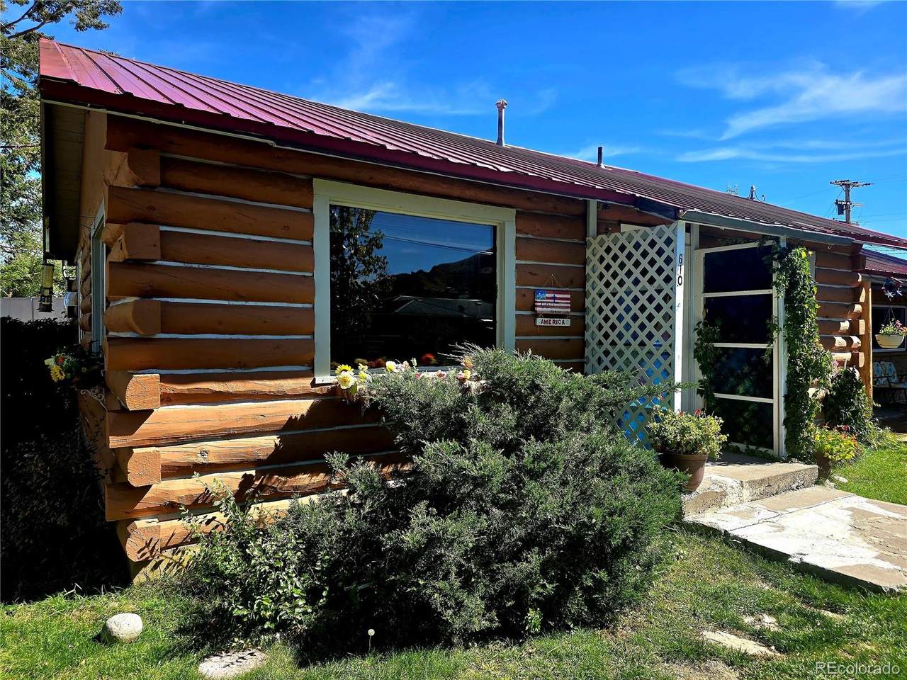 610 Hermosa Street - Photo 1