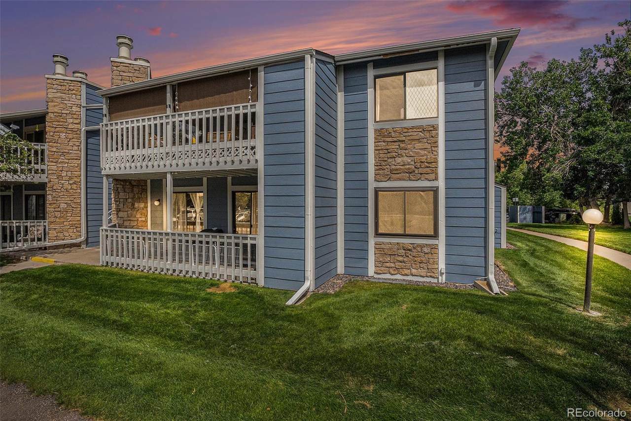 8600 Alameda Avenue - Photo 1