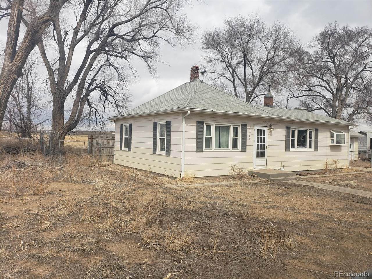 24060 County Road 9.5 - Photo 1