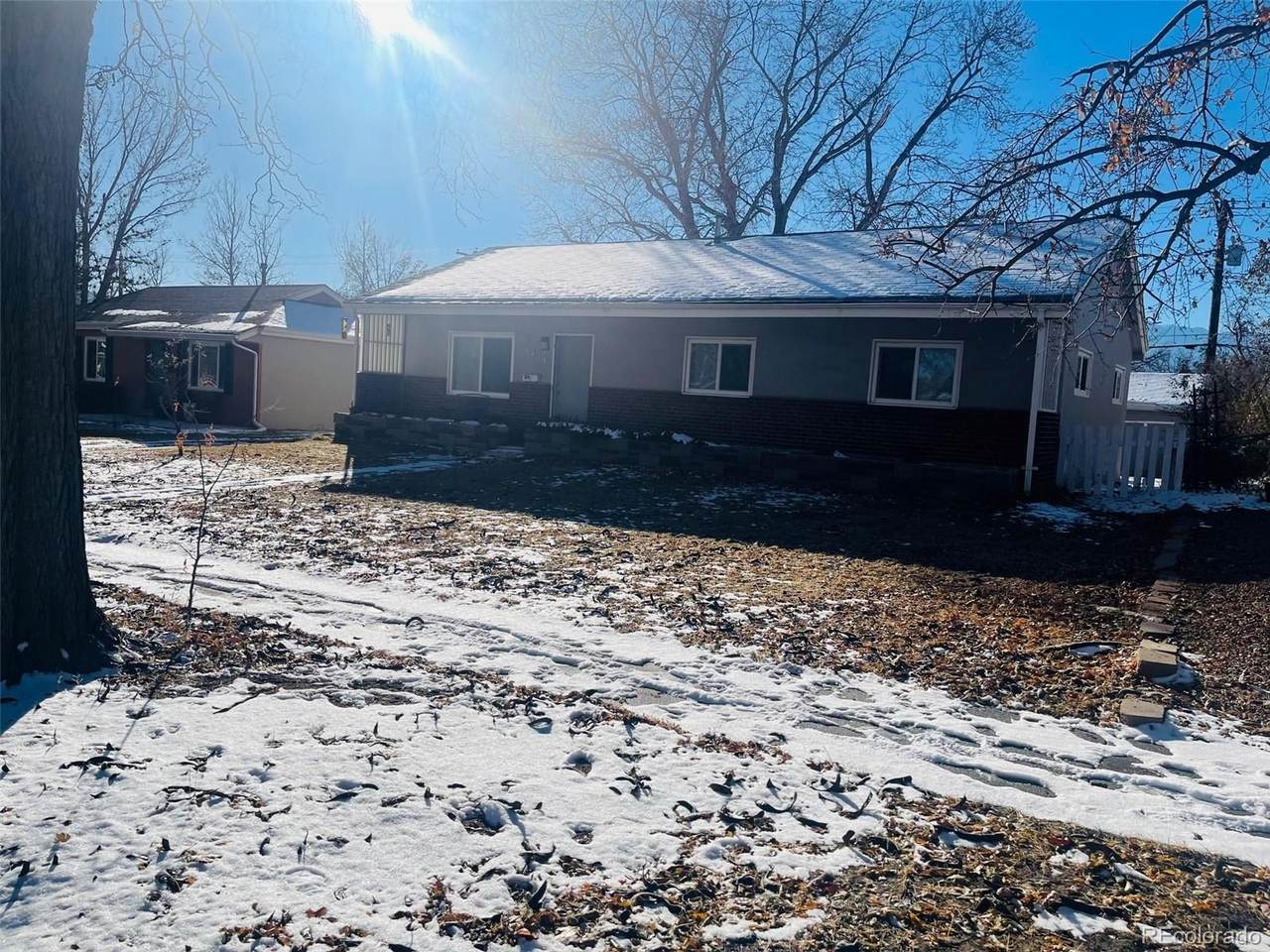 2424 Farragut Avenue - Photo 1