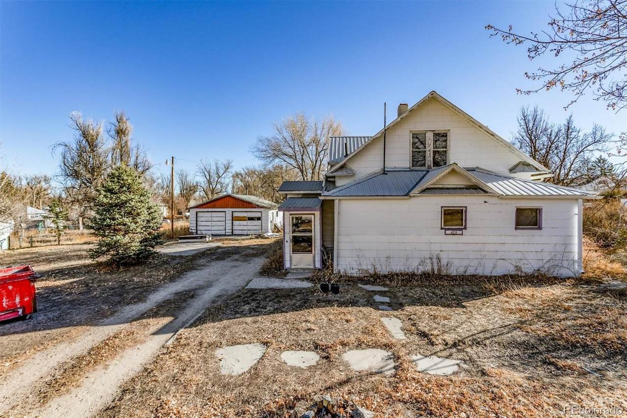 420 Navajo Avenue - Photo 1