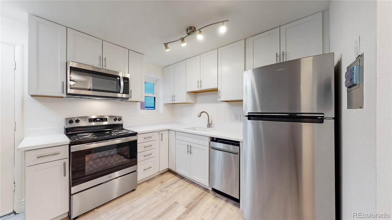1355 Gaylord Street - Photo 1