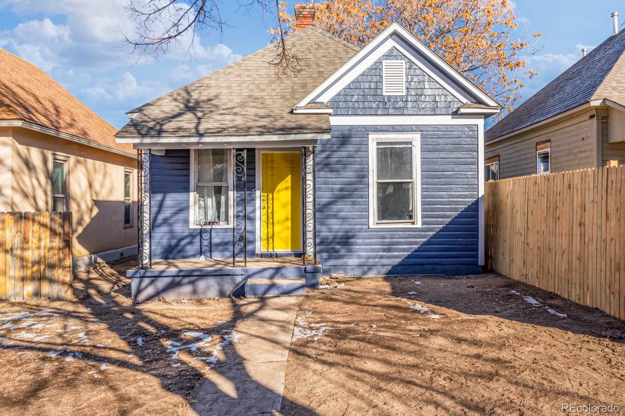 1207 5th Street - Photo 1