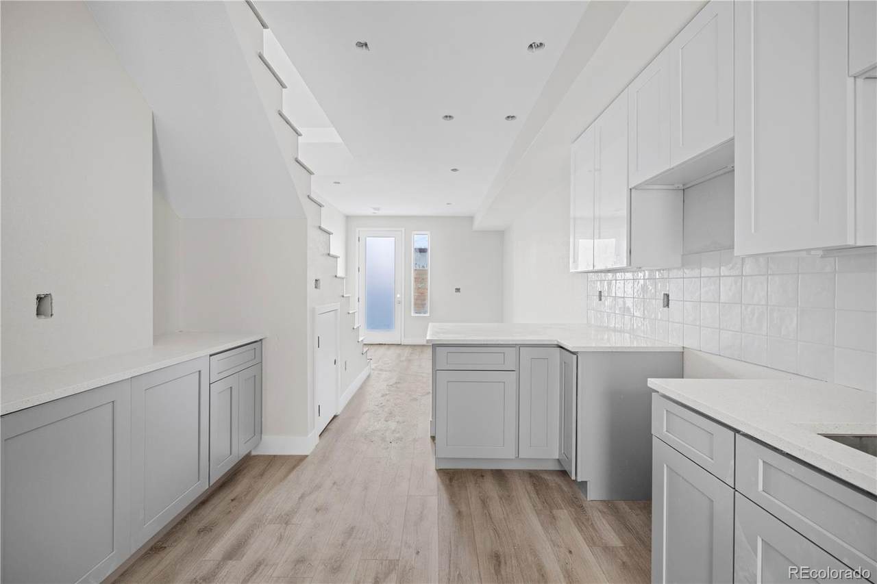 1277 Yates Street - Photo 1