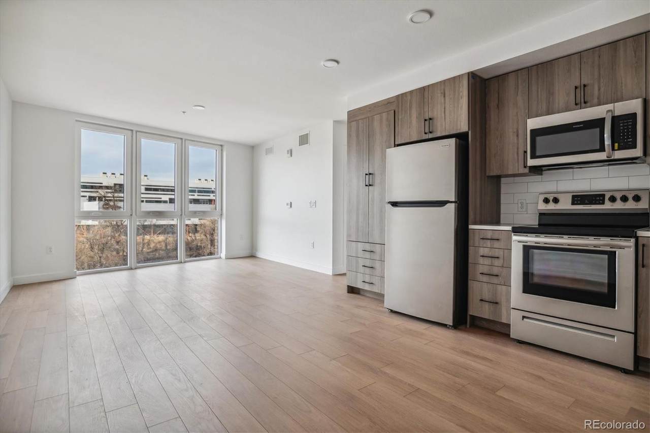 3575 Chestnut Place - Photo 1