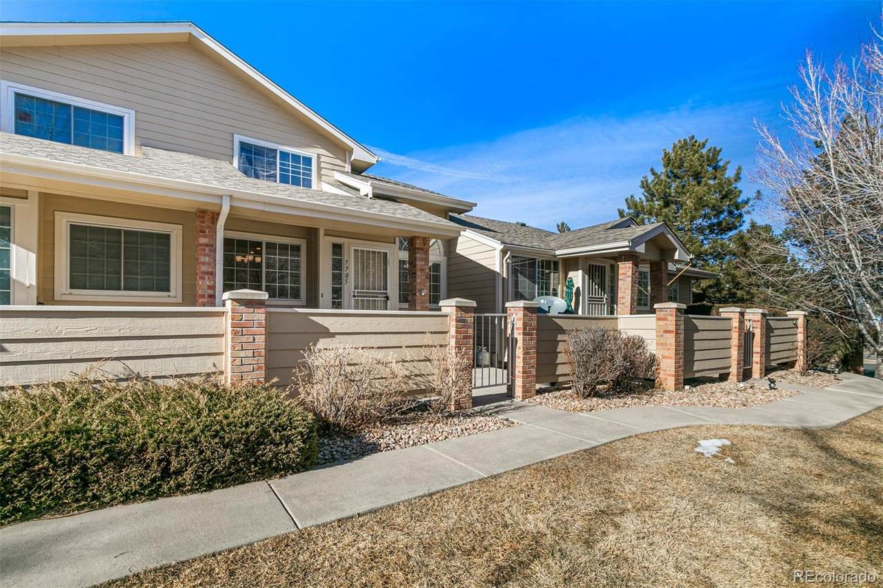 7705 90th Drive - Photo 1