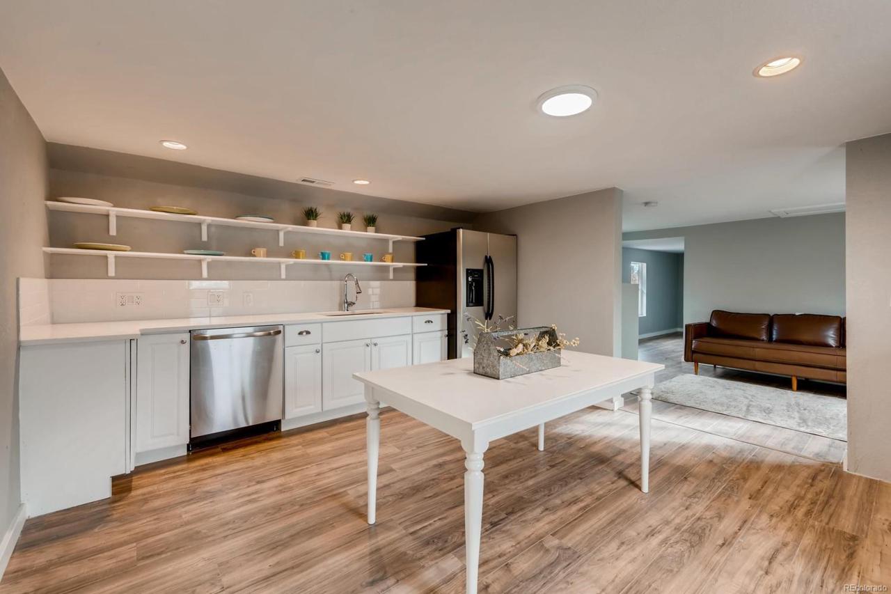 59 11th Avenue - Photo 1