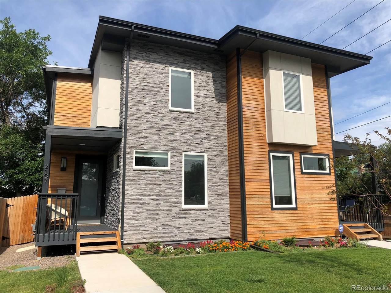 2107 Grant Street - Photo 1