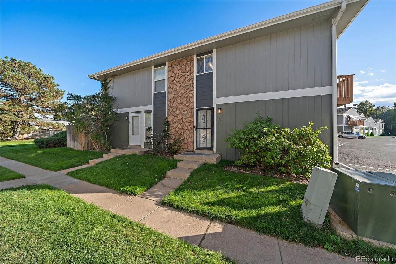 9901 Evans Avenue - Photo 1