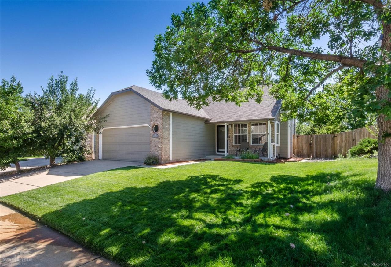 9912 Foxhill Circle - Photo 1