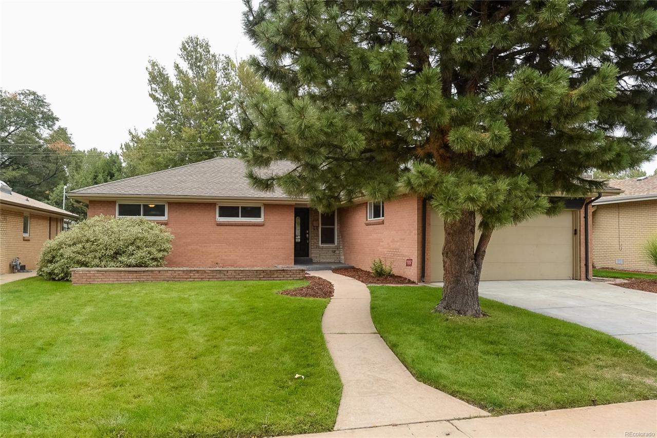 346 Newport Way - Photo 1