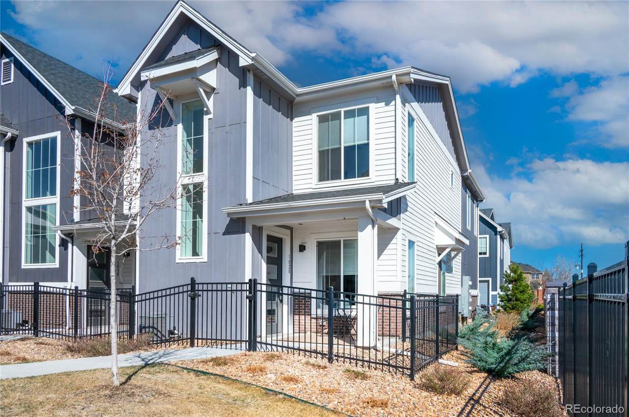 1828 Poplar Court - Photo 1