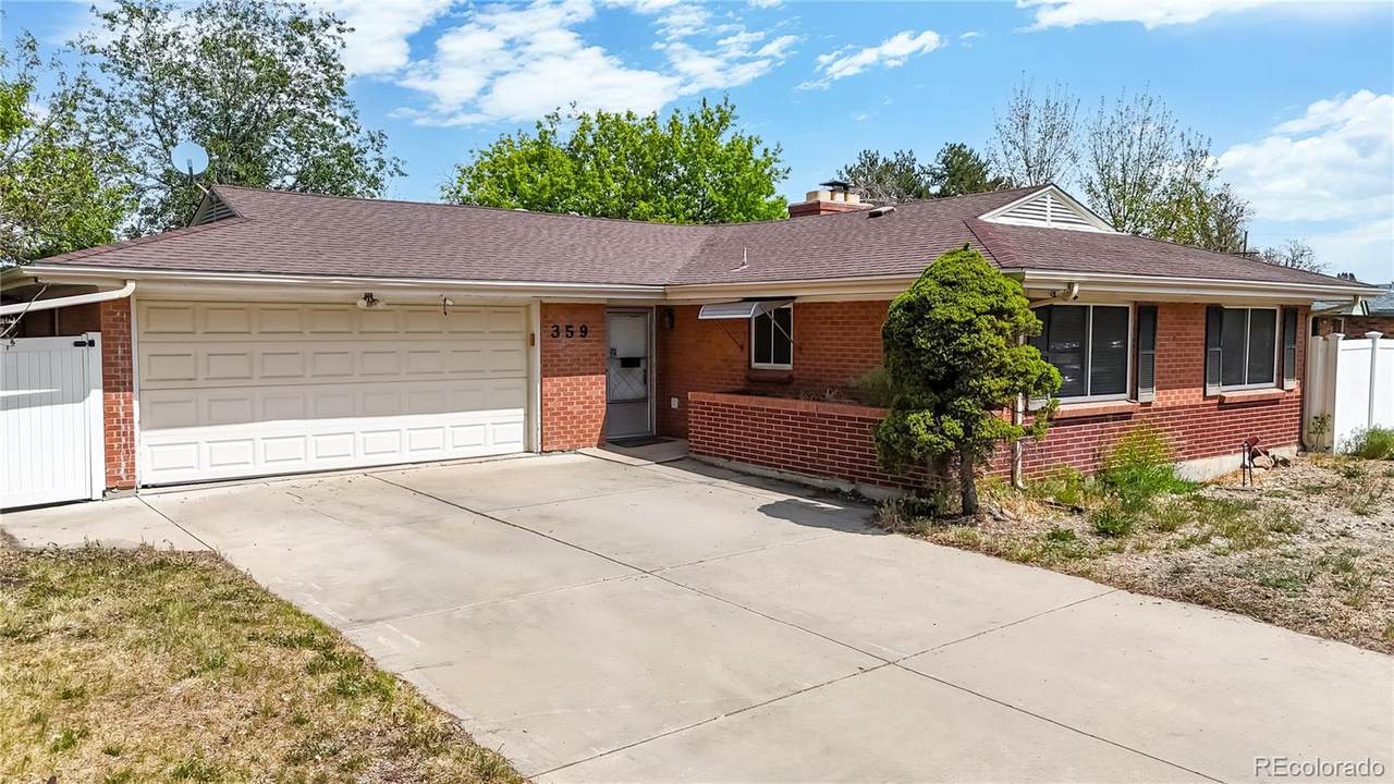 359 Quentin Street - Photo 1