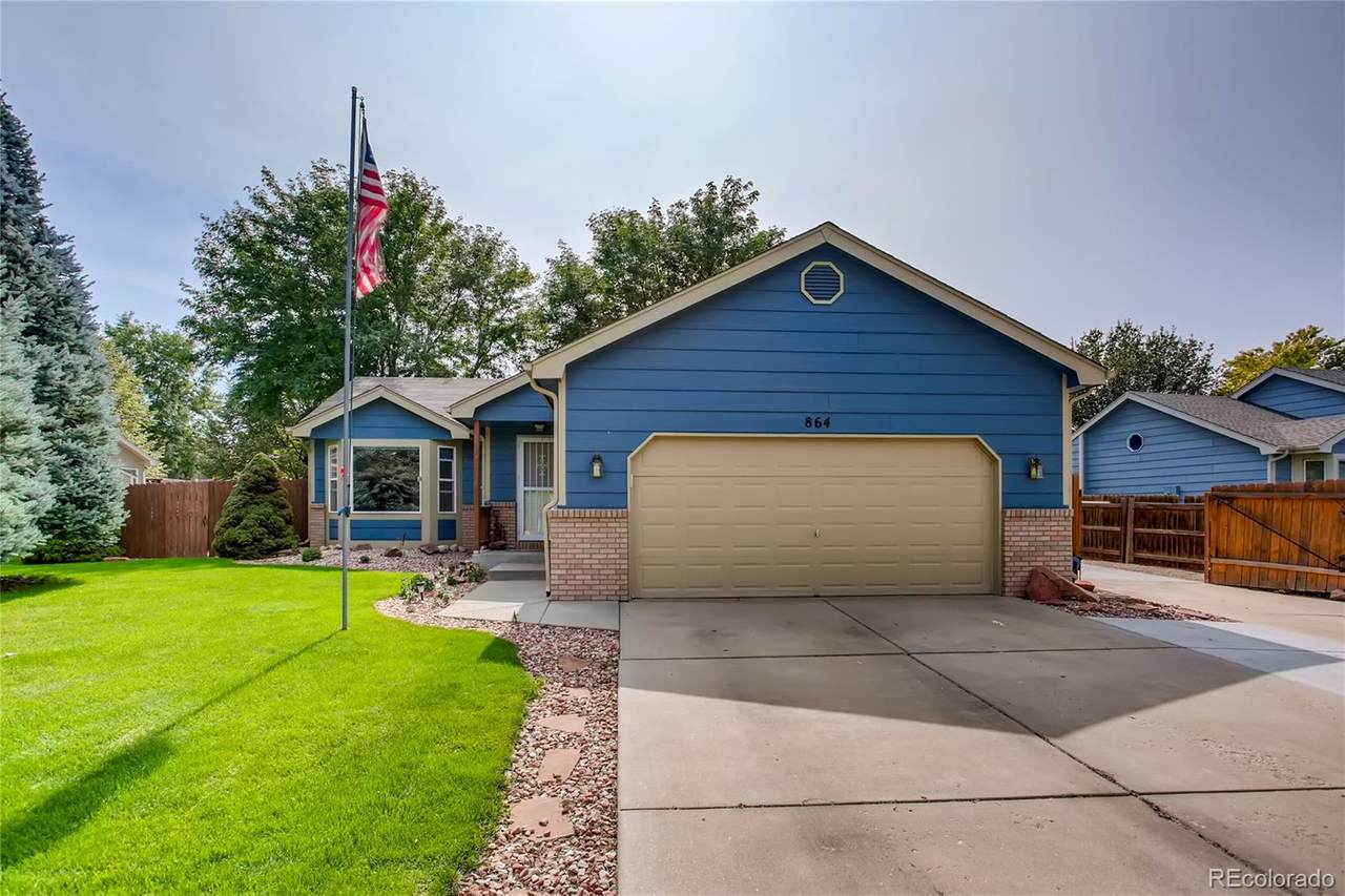 864 Greeley Avenue - Photo 1