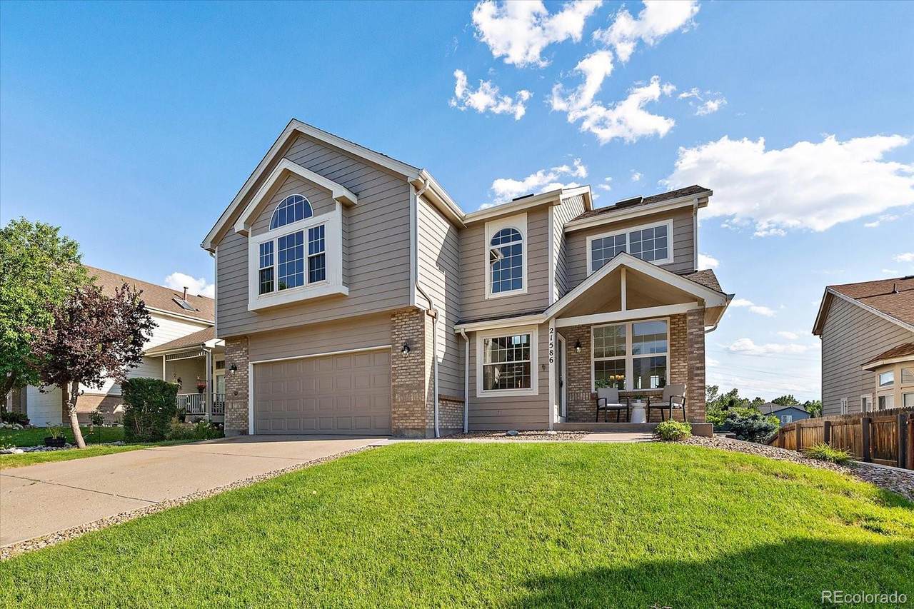 21586 Omaha Avenue - Photo 1