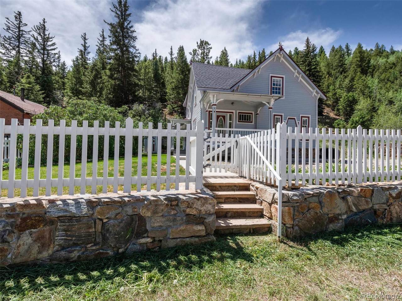 130 Chase Street - Photo 1