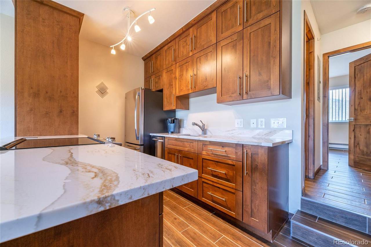 76 Cove Boulevard - Photo 1