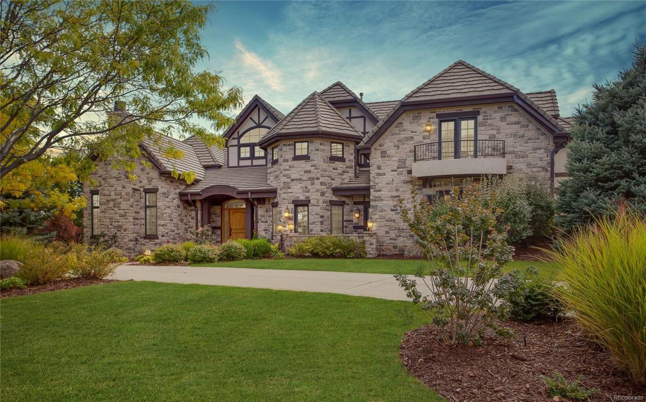 4250 Linden Circle - Photo 1