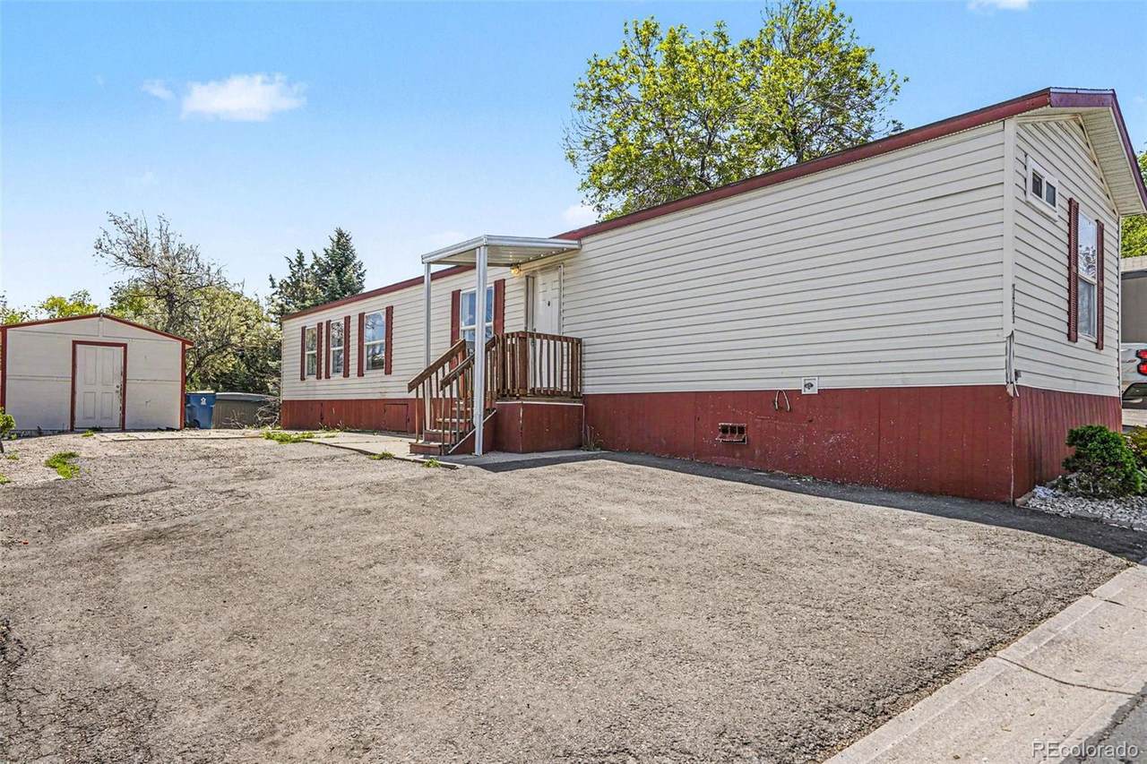 2551 92 Avenue - Photo 1