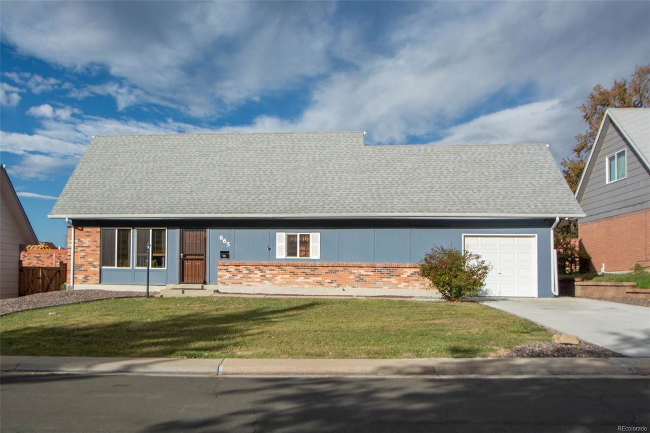 665 Quartz Way - Photo 1