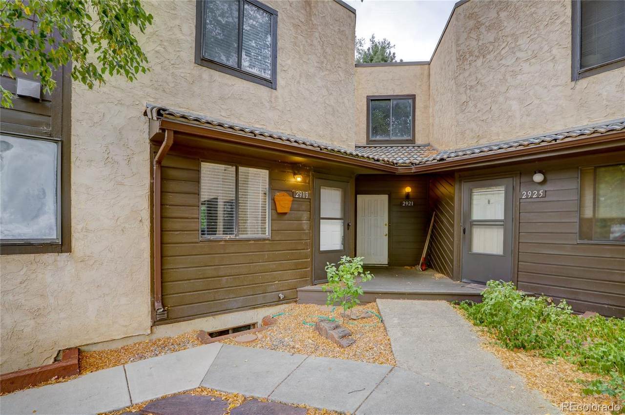 2919 Shady Hollow - Photo 1