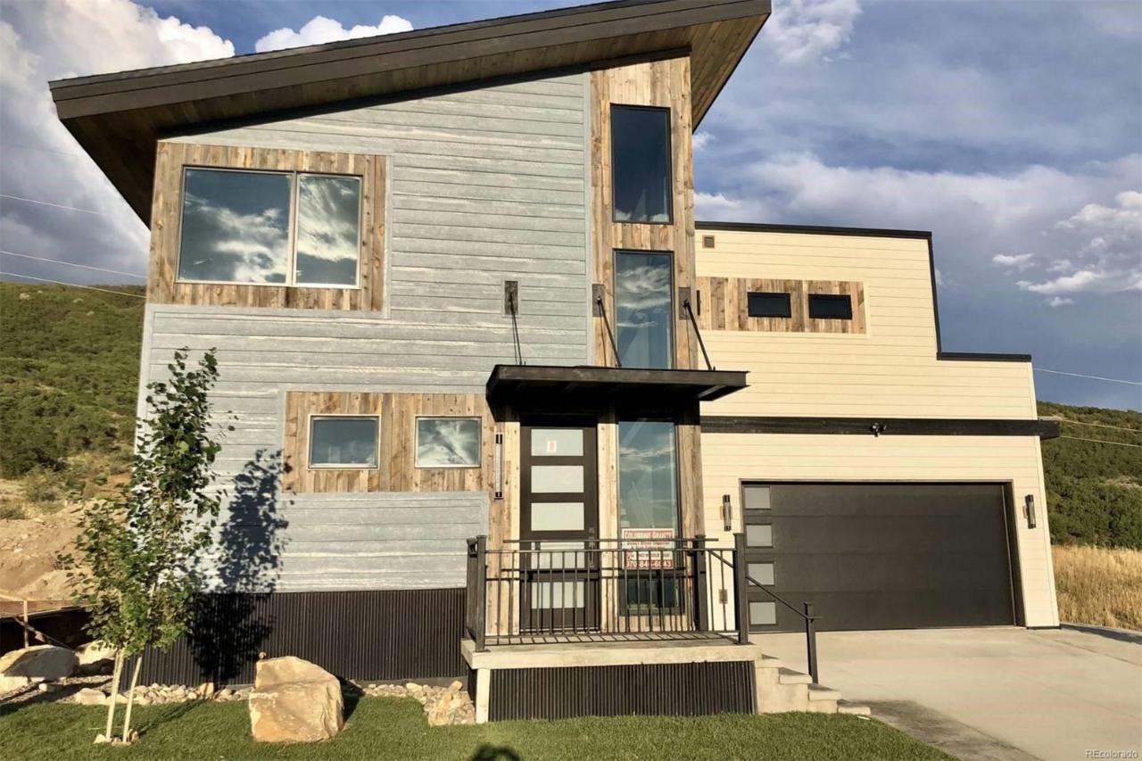 1898 Sunlight Drive - Photo 1