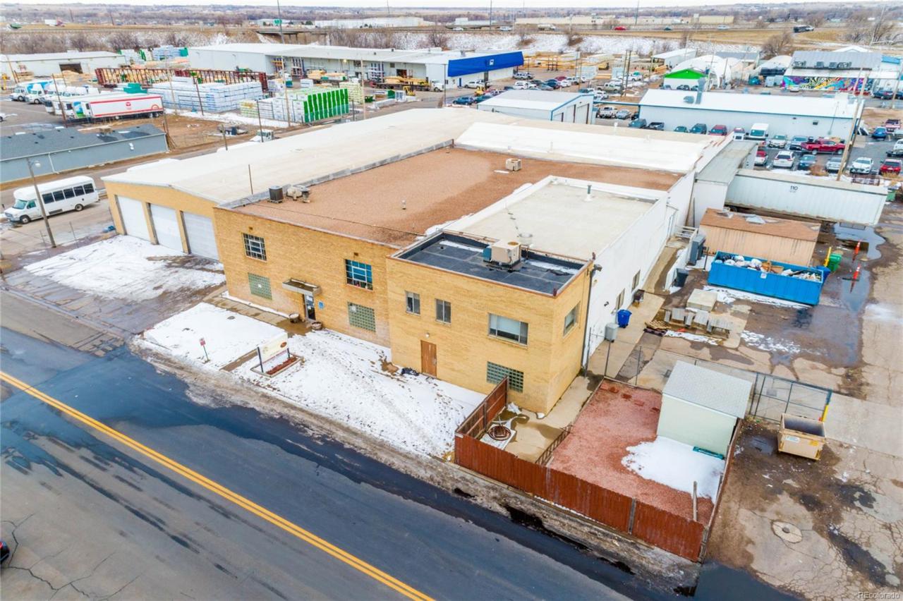 500 26th Street - Photo 1