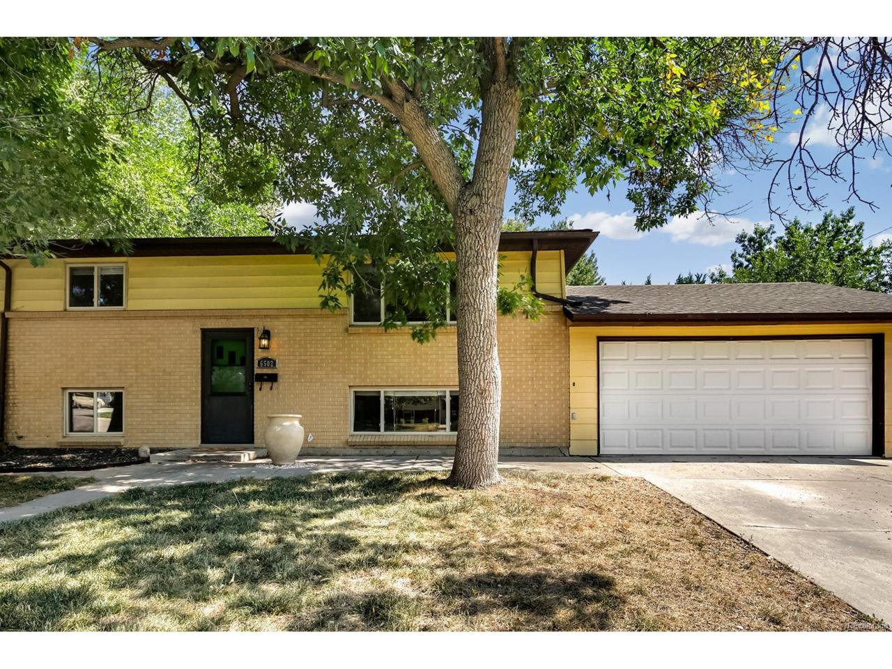 6502 Iris Street - Photo 1