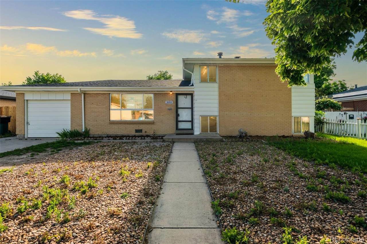 3055 Carson Street - Photo 1