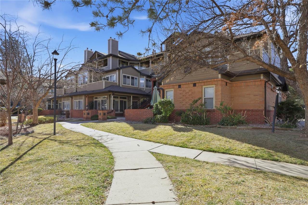 6001 Yosemite Street - Photo 1