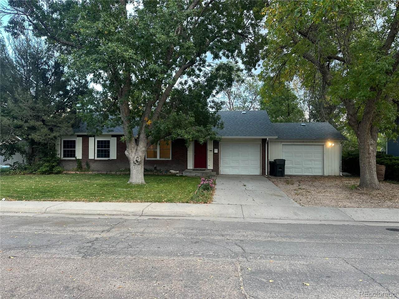 422 Elm Street - Photo 1