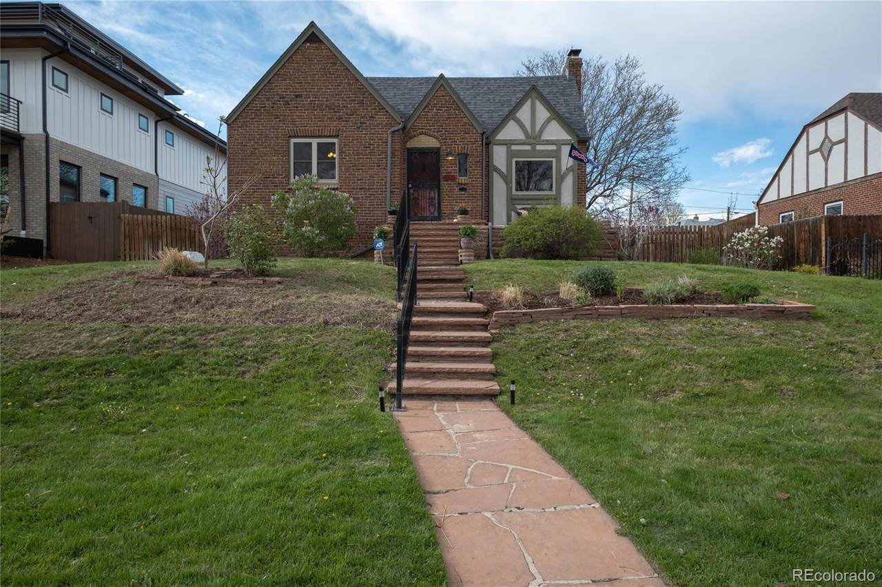4905 31st Avenue - Photo 1