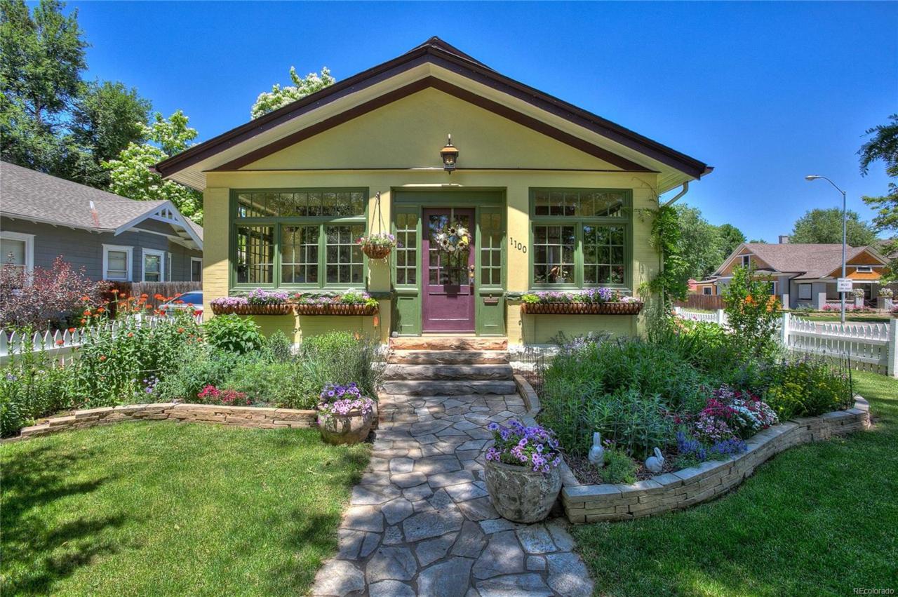 1100 Oak Street - Photo 1