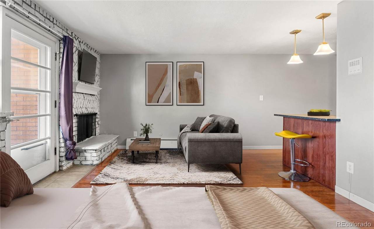 625 Pennsylvania Street - Photo 1