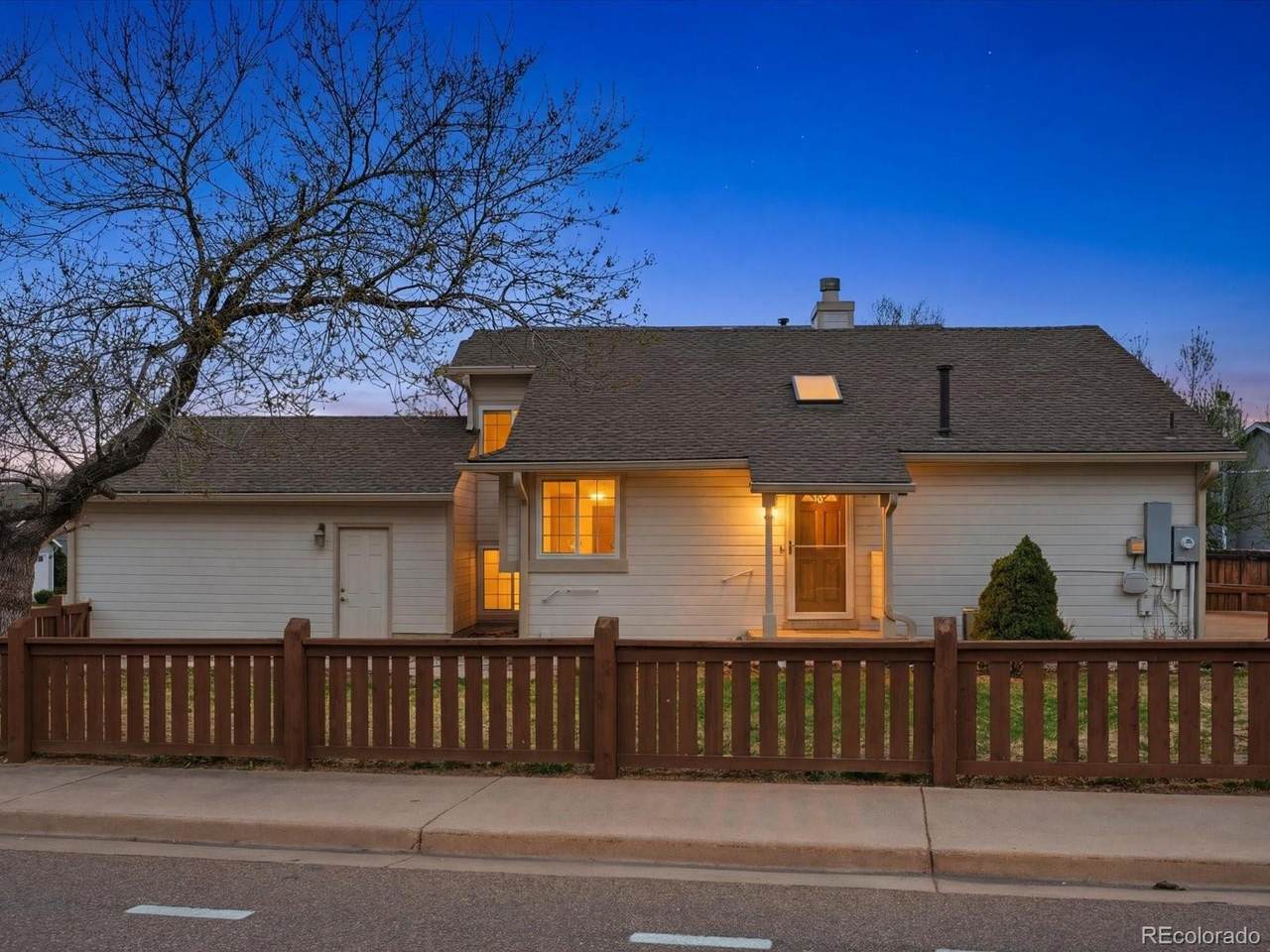 765 Stowe Street - Photo 1
