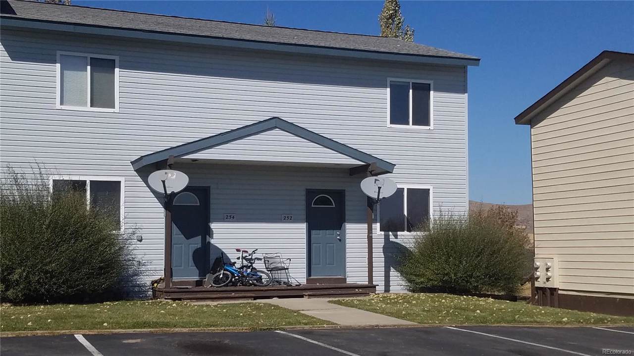 252 Harvest Drive - Photo 1