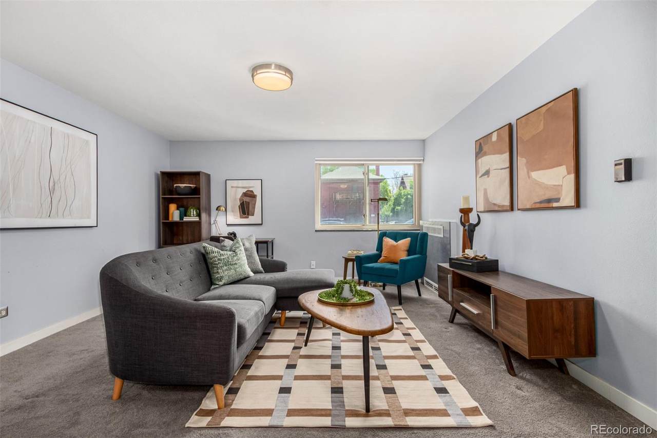1260 York Street - Photo 1