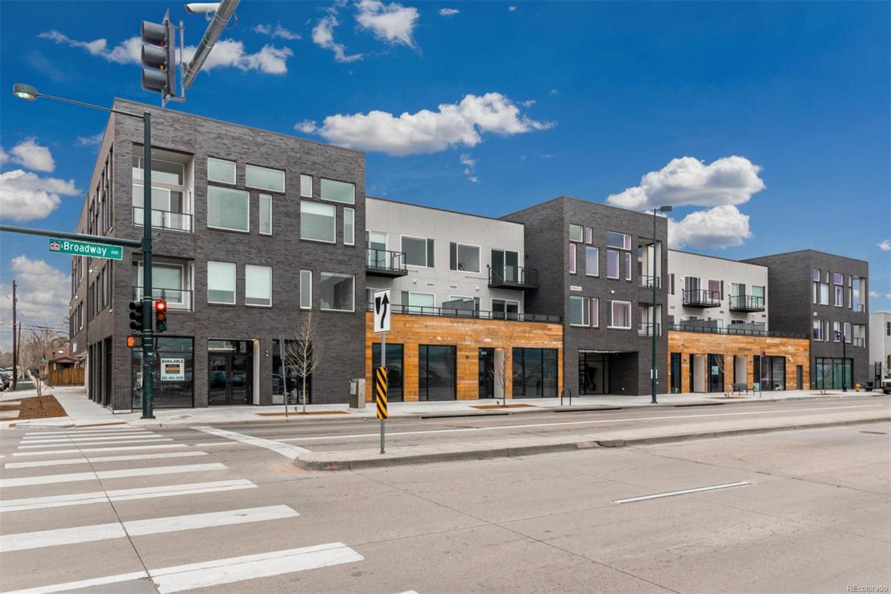 1616 Broadway - Photo 1