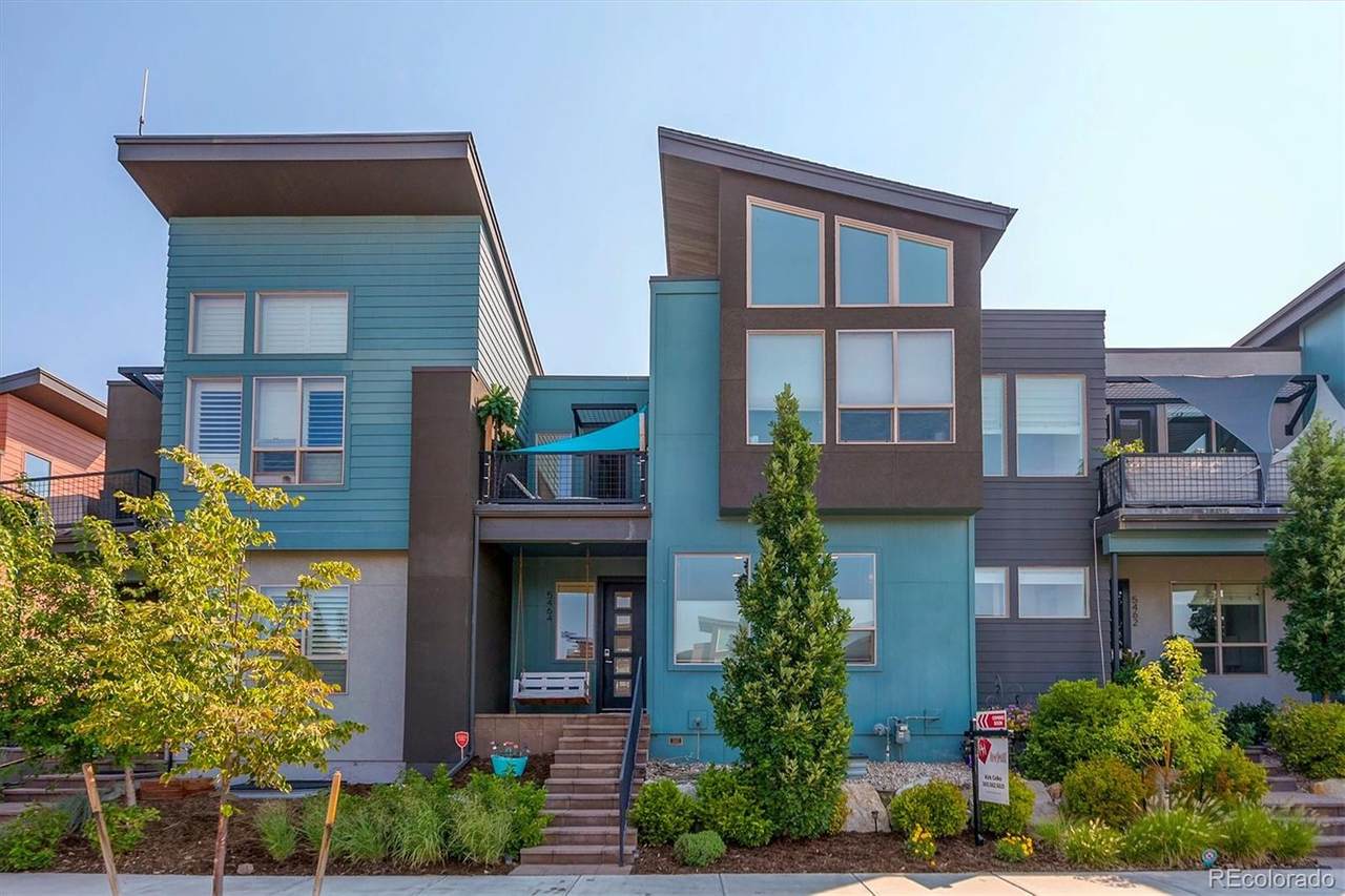 5464 Valentia Street - Photo 1