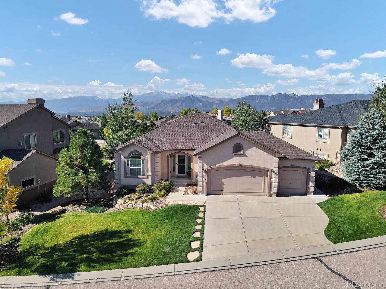 2451 Ledgewood Drive - Photo 1