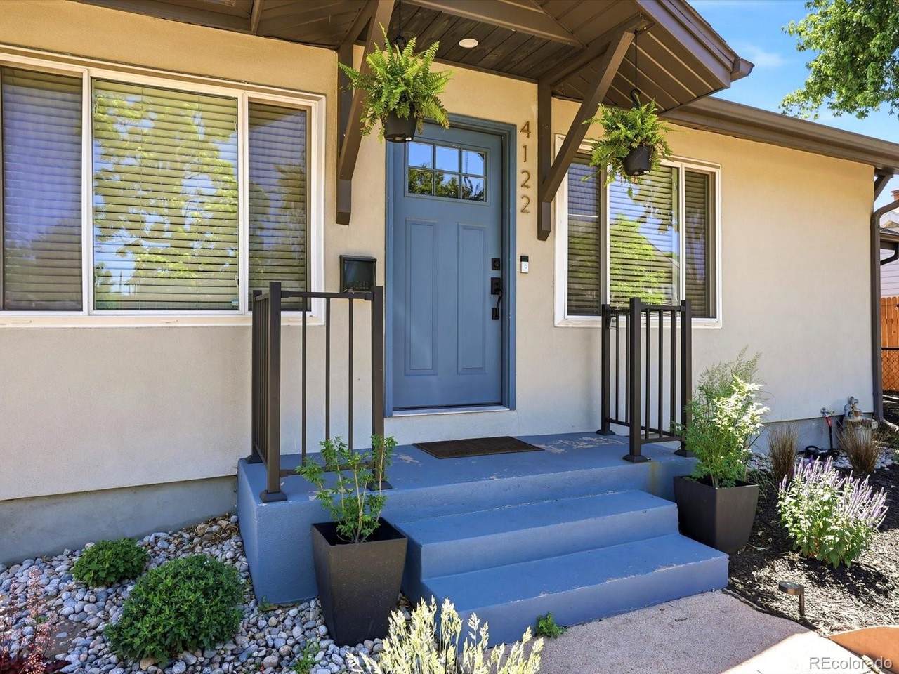 4122 49th Avenue - Photo 1