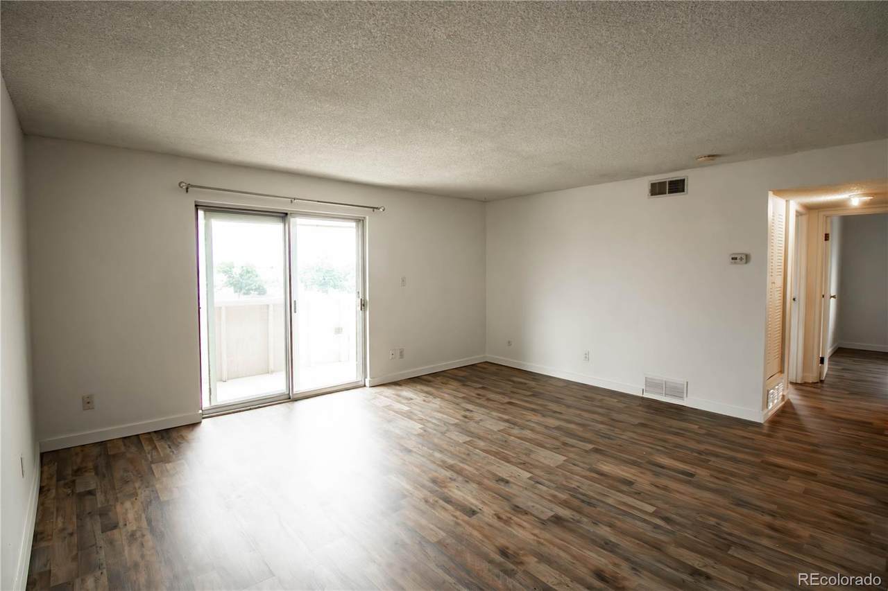 10211 Ura Lane - Photo 1