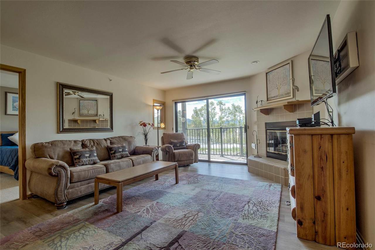 1610 Lakeview Terrace - Photo 1