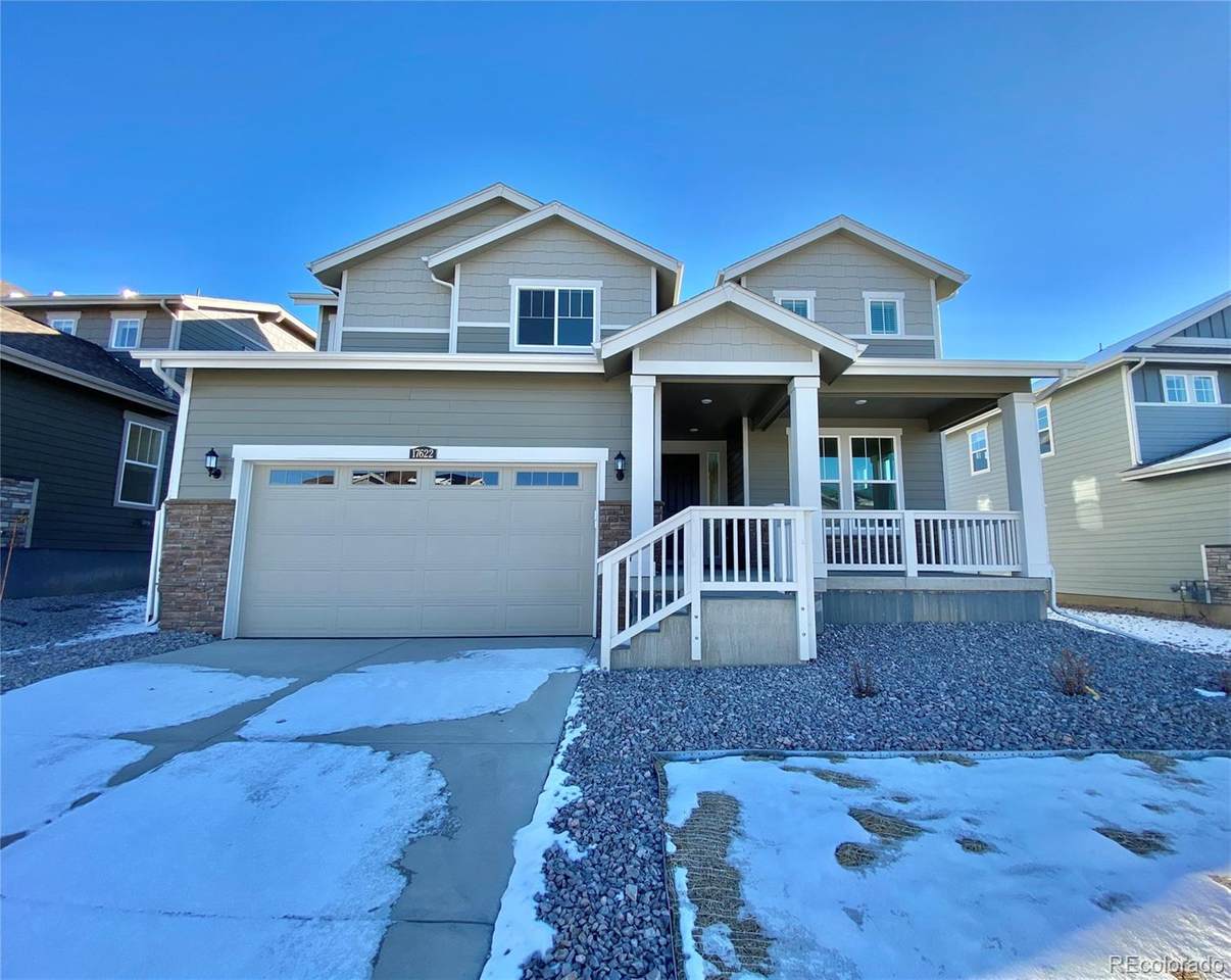 17622 Drake Street - Photo 1