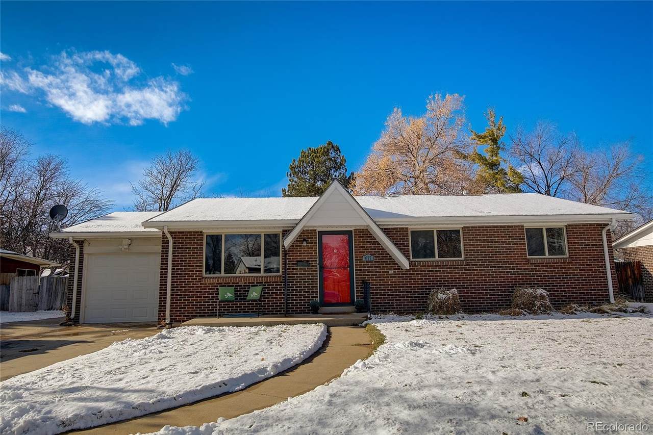 677 Racine Street - Photo 1