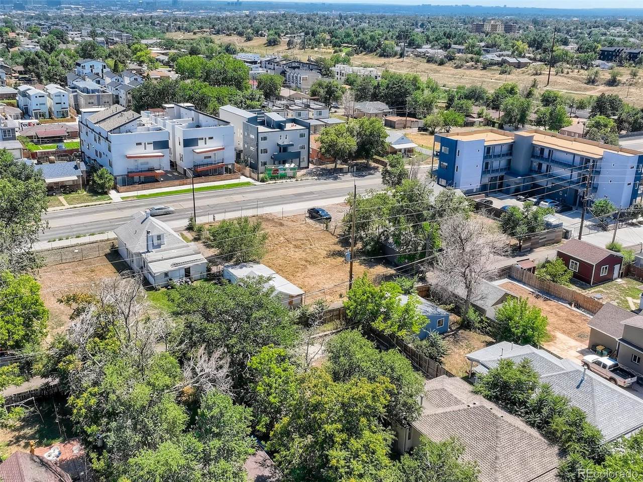 1339 Sheridan Boulevard - Photo 1
