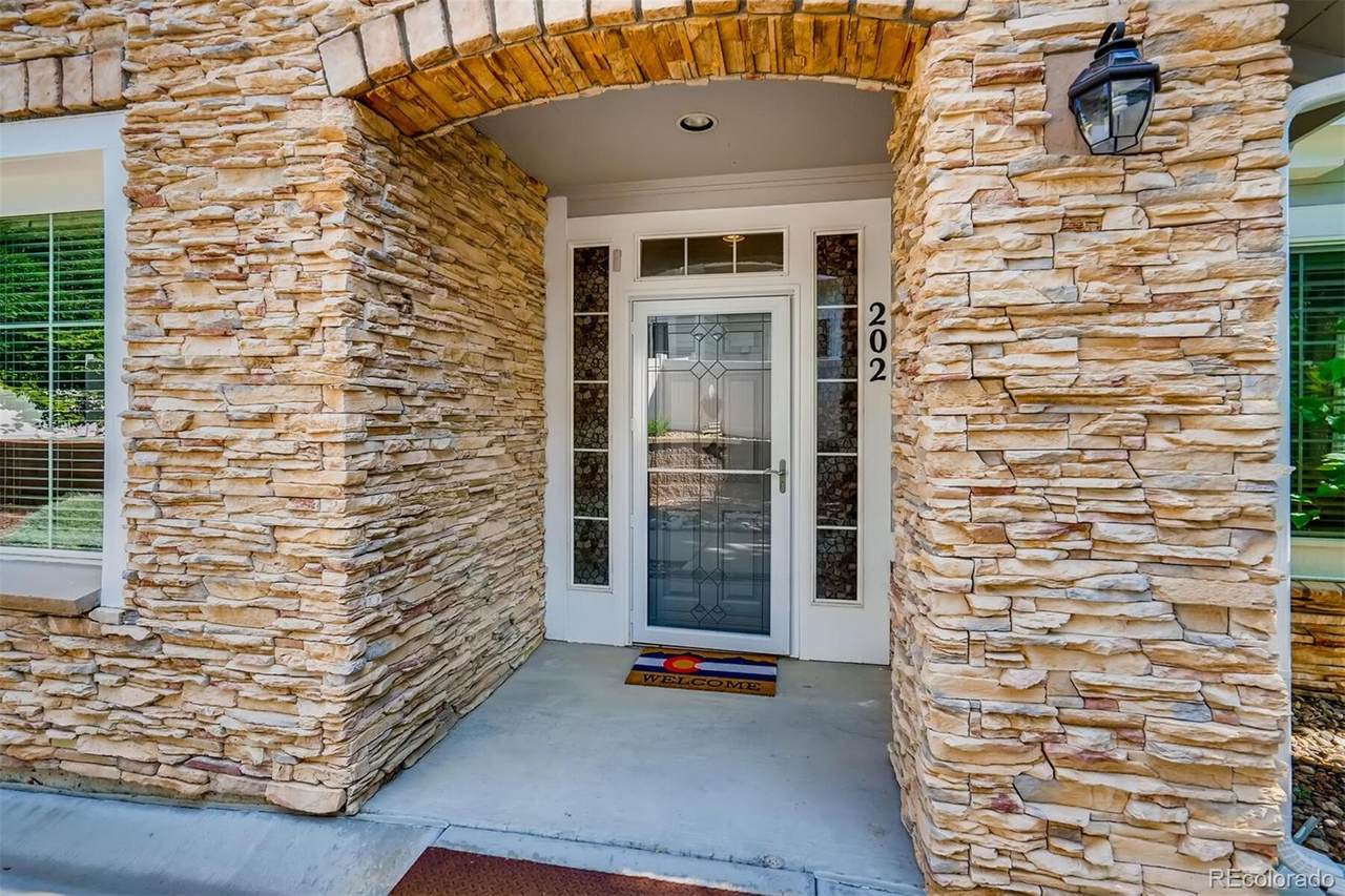 202 Whitehaven Circle - Photo 1