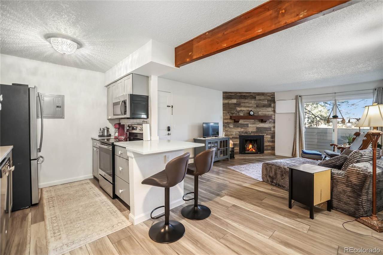 10150 Virginia Avenue - Photo 1