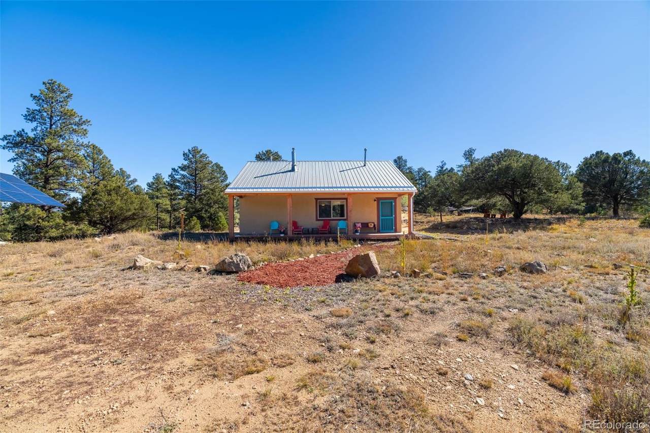 214 Durfee Circle - Photo 1