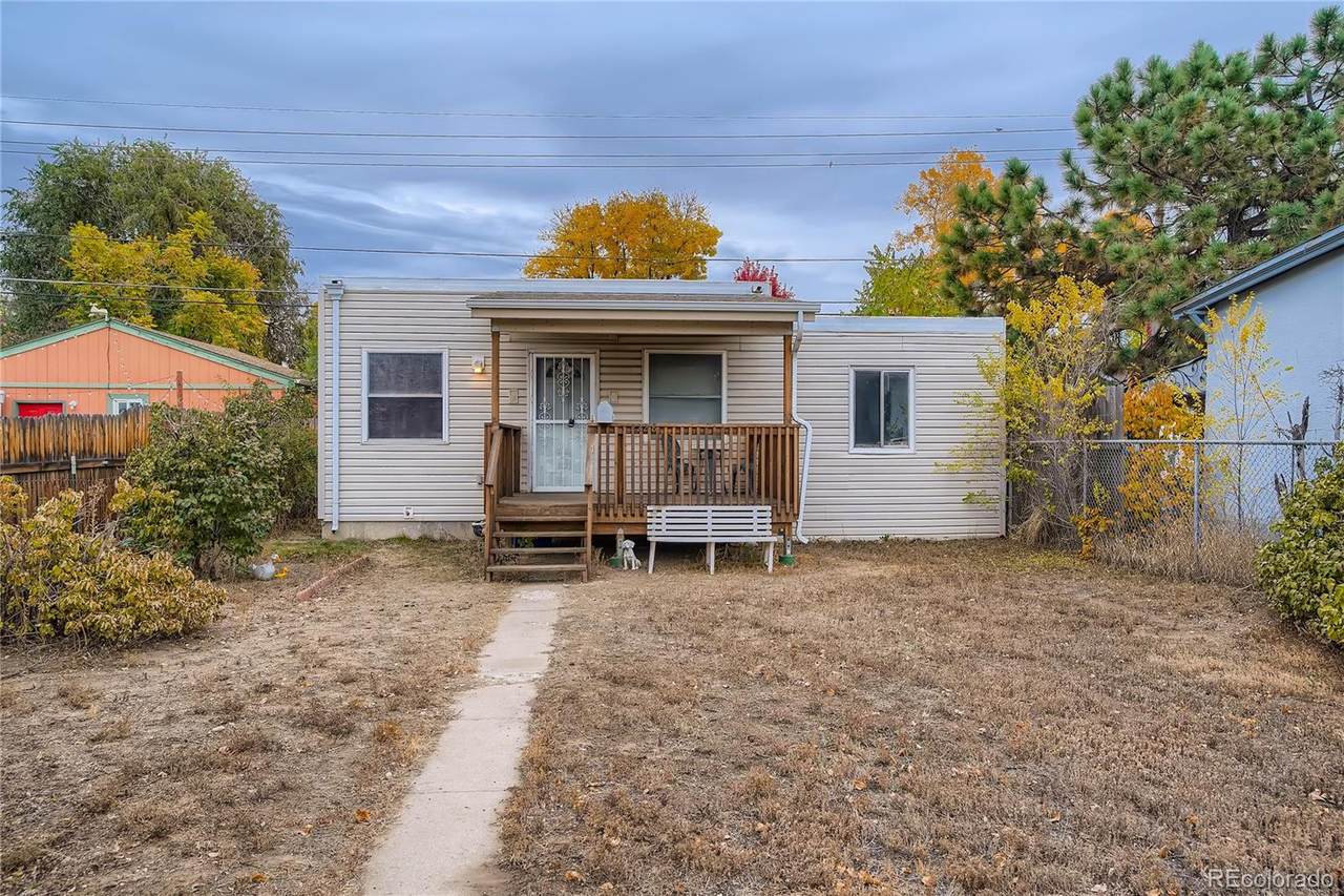 2228 Bannock Street - Photo 1